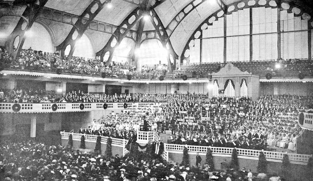 Willem Mengelberg dirigeant une symphonie de Malher à Francfort